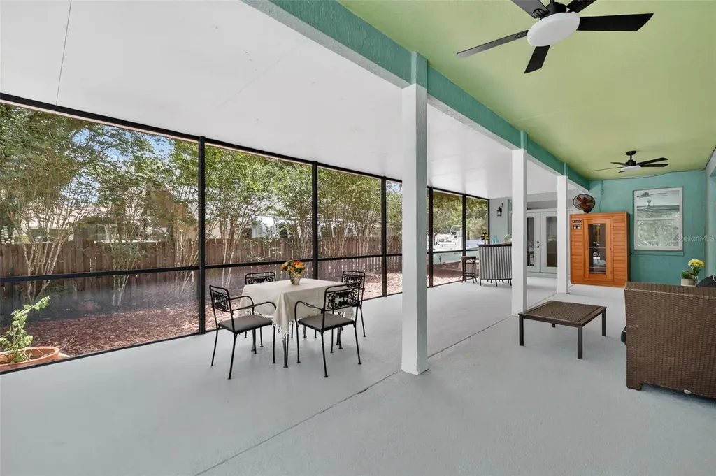 250 N Walker Street Oakland FL 34760