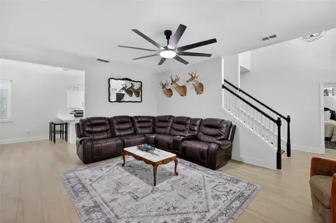 250 N Walker Street Oakland FL 34760