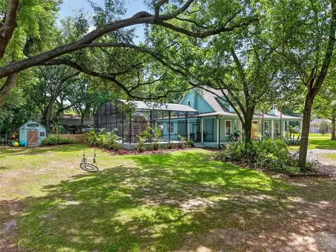 250 N Walker Street Oakland FL 34760