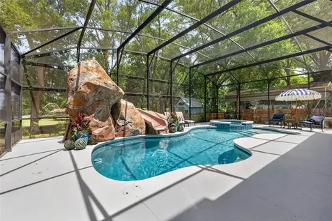 250 N Walker Street Oakland FL 34760