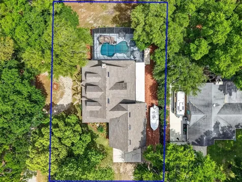 250 N Walker Street Oakland FL 34760