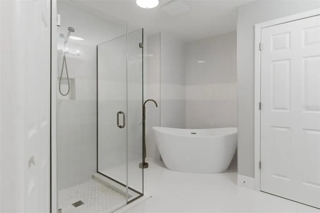 8044 Sandpoint Boulevard Orlando FL 32819