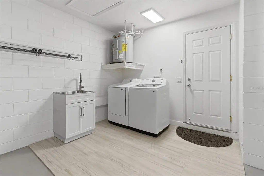 8044 Sandpoint Boulevard Orlando FL 32819