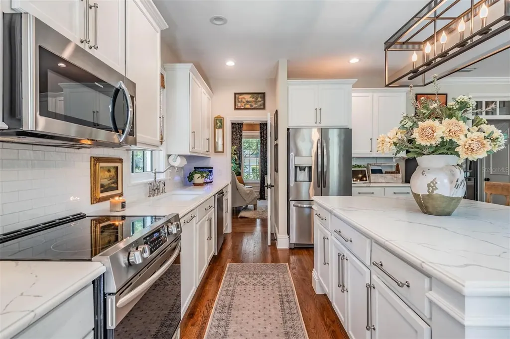 1707 S Hesperides Street Tampa FL 33629