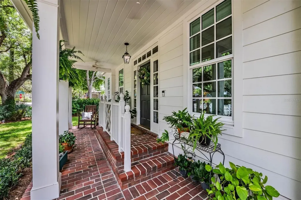 1707 S Hesperides Street Tampa FL 33629