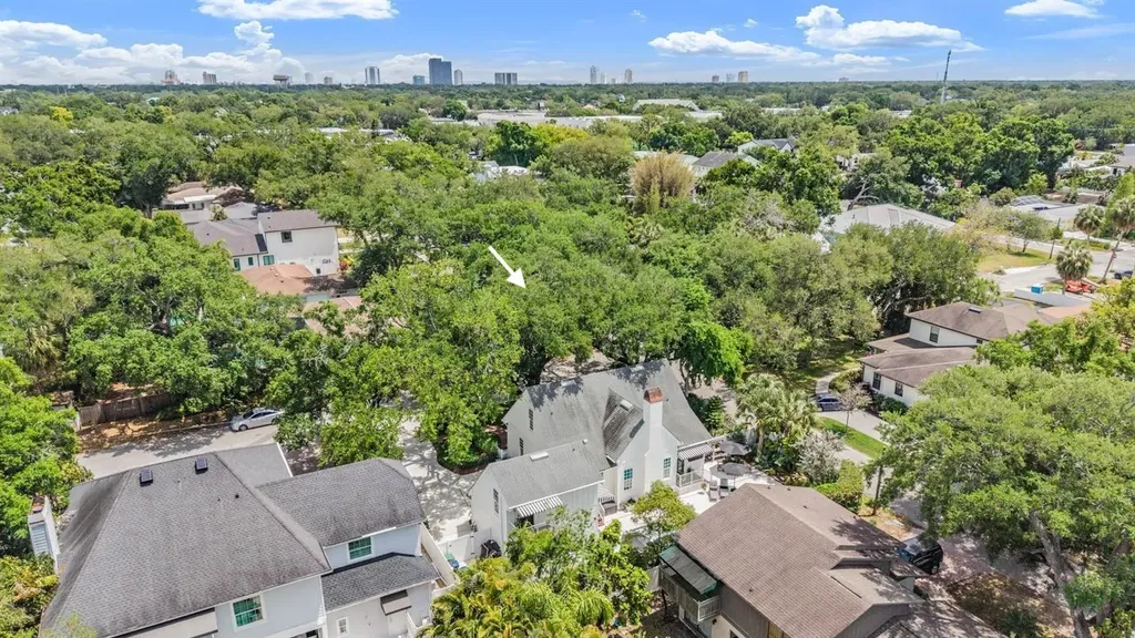 1707 S Hesperides Street Tampa FL 33629