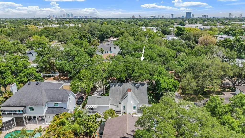 1707 S Hesperides Street Tampa FL 33629
