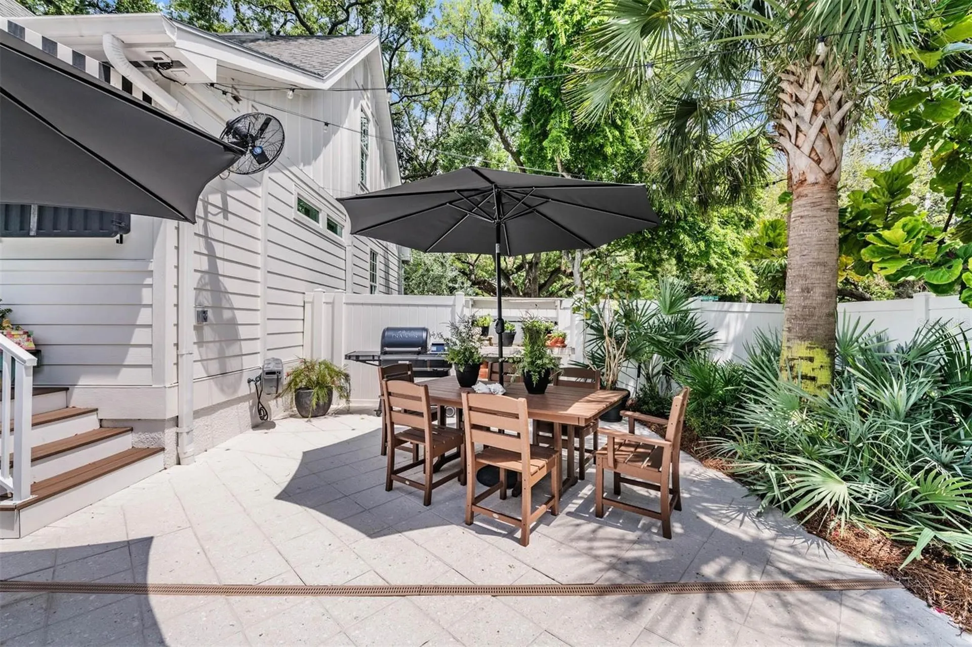 1707 S Hesperides Street Tampa FL 33629
