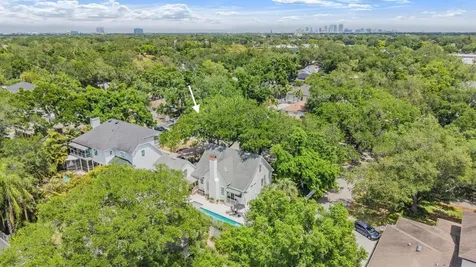 1707 S Hesperides Street Tampa FL 33629