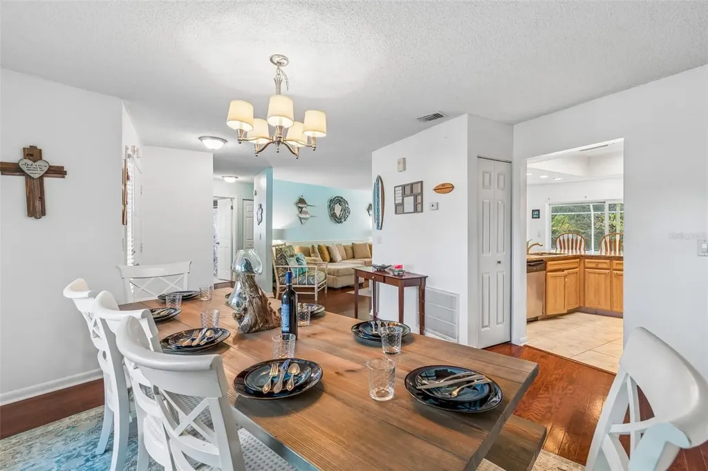 3708 Sand Pebble Drive Valrico FL 33596