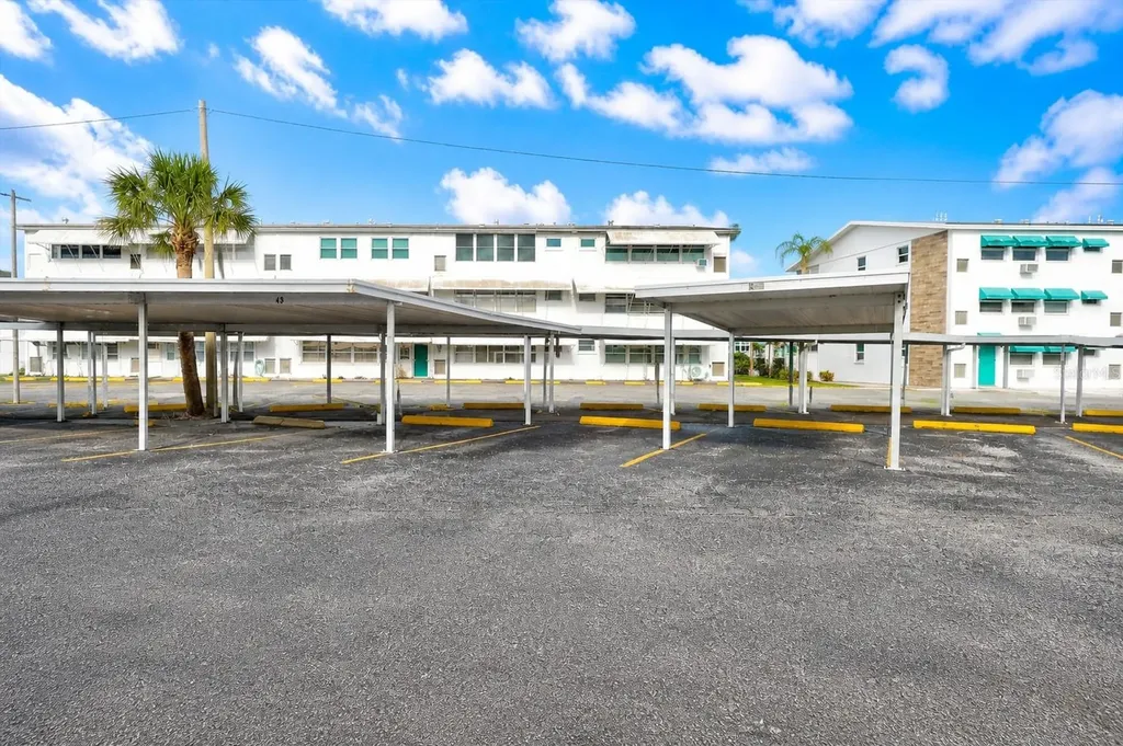 5945 21st Street N St Petersburg FL 33714