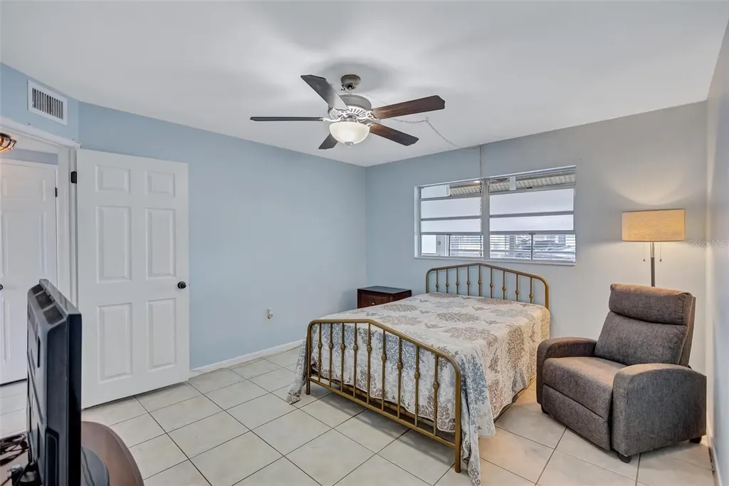 5945 21st Street N St Petersburg FL 33714