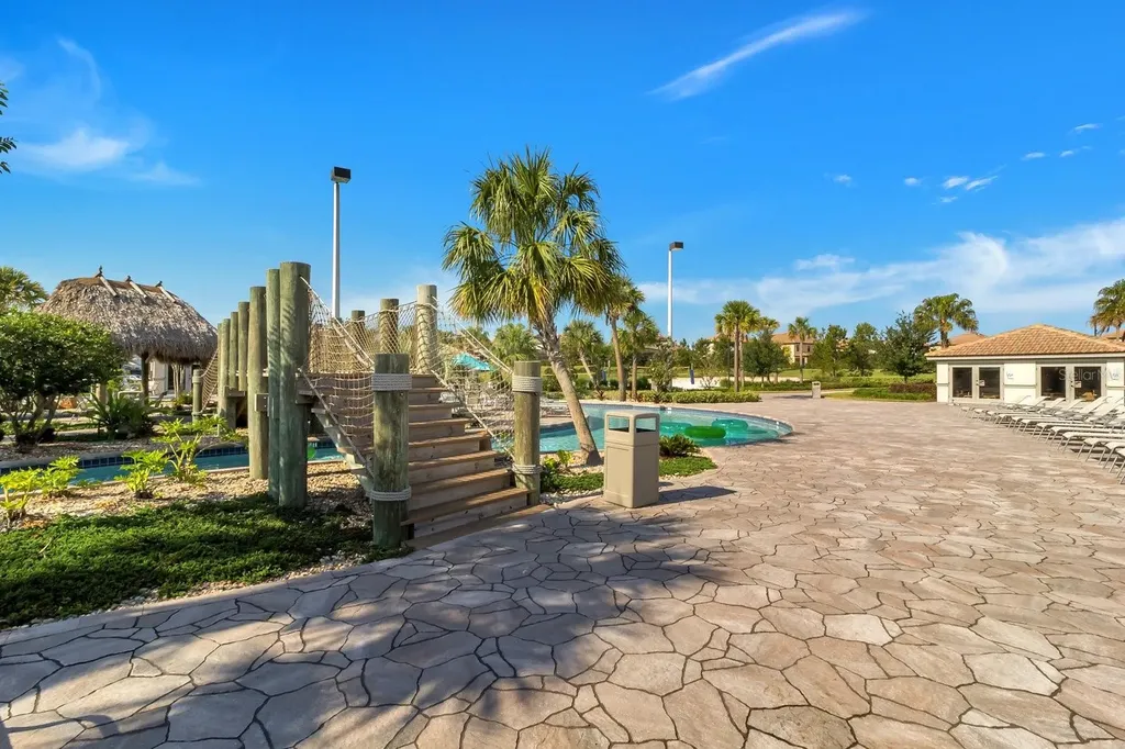 8876 Cabot Cliffs Drive Davenport FL 33896