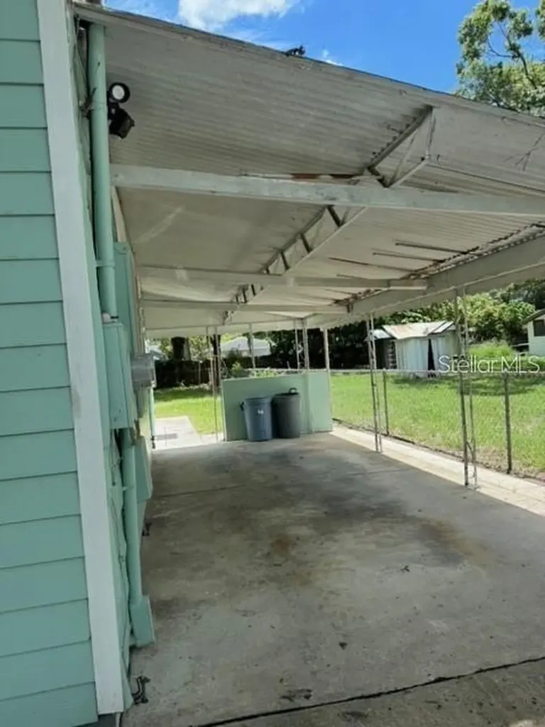 1410 W Humphrey Street Tampa FL 33604
