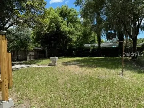 1410 W Humphrey Street Tampa FL 33604
