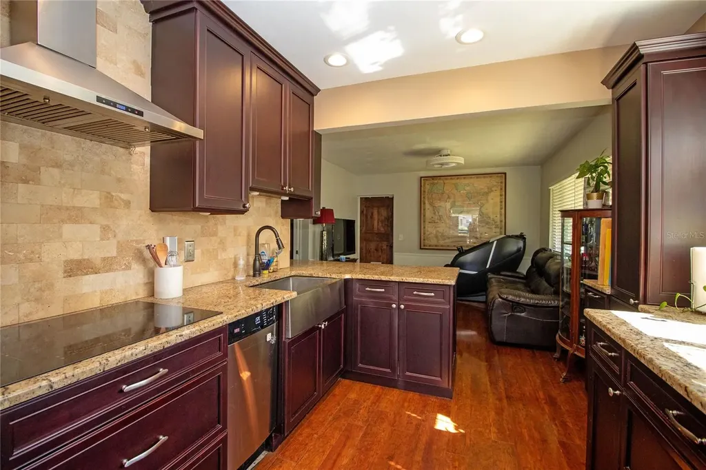 5335 8th Avenue N St Petersburg FL 33710