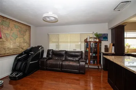 5335 8th Avenue N St Petersburg FL 33710