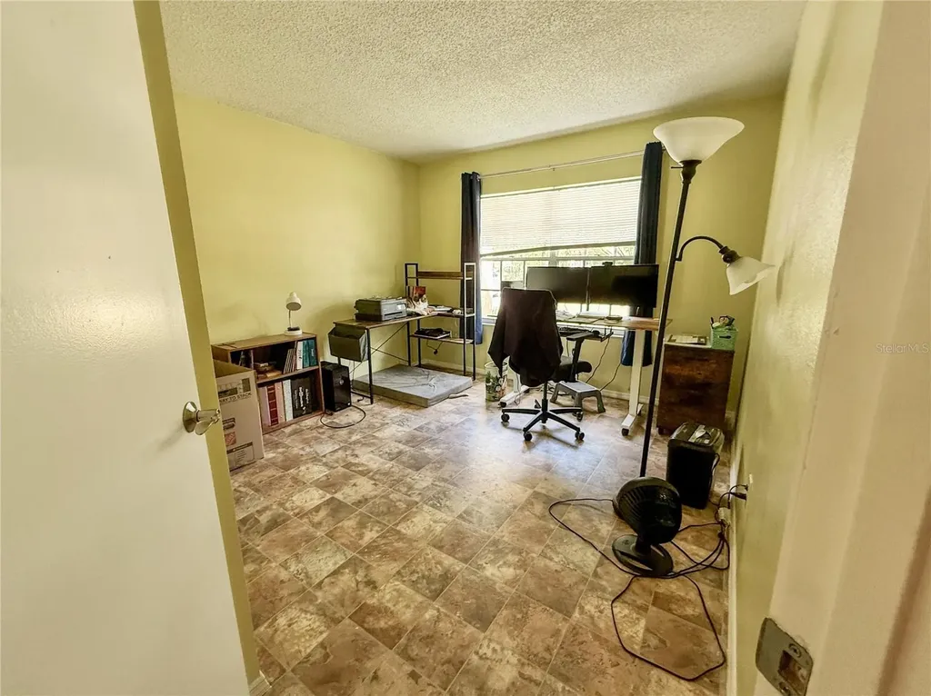 301 Oak Track Drive Ocala FL 34472