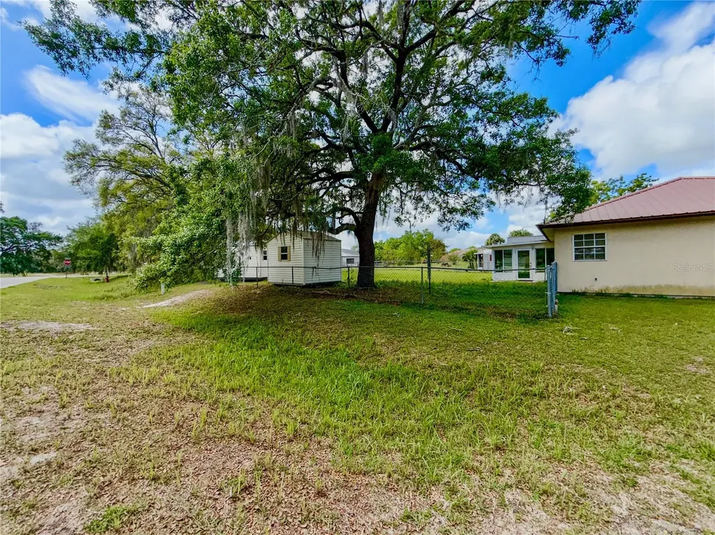 301 Oak Track Drive Ocala FL 34472