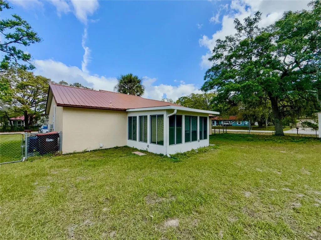 301 Oak Track Drive Ocala FL 34472