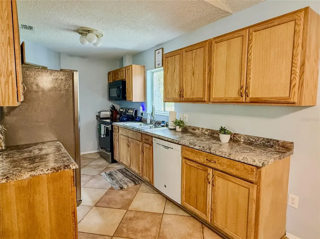 301 Oak Track Drive Ocala FL 34472