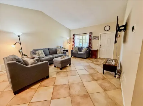 301 Oak Track Drive Ocala FL 34472