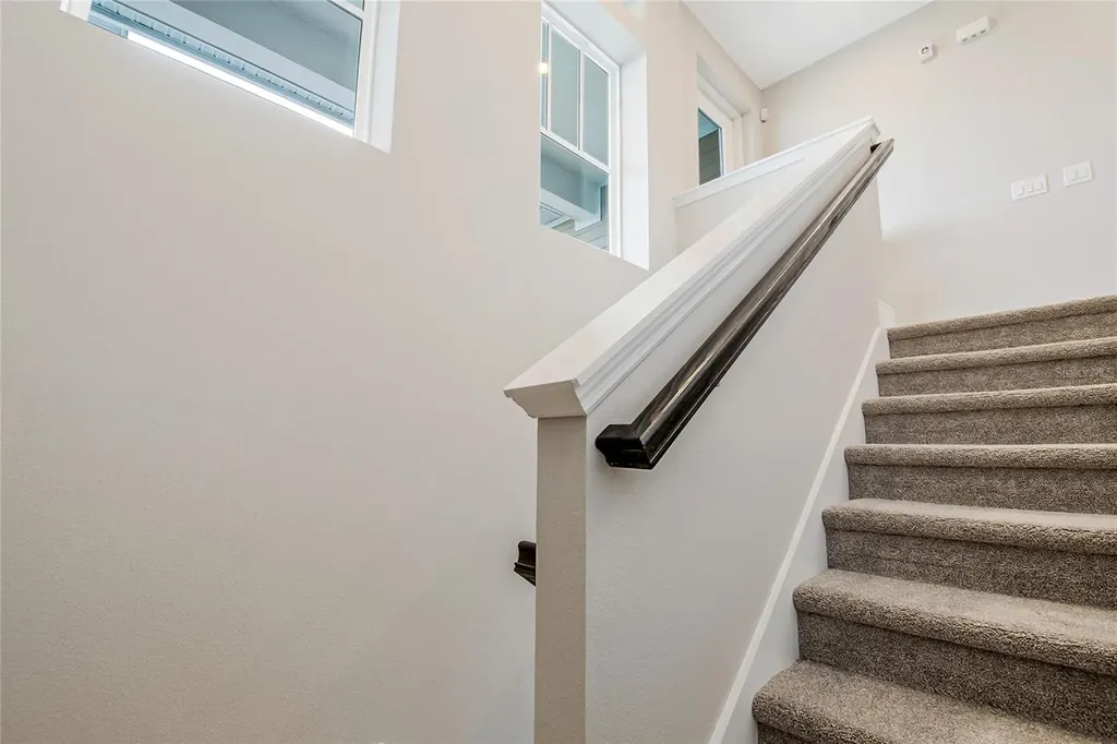 10009 Pearson Avenue Orlando FL 32827
