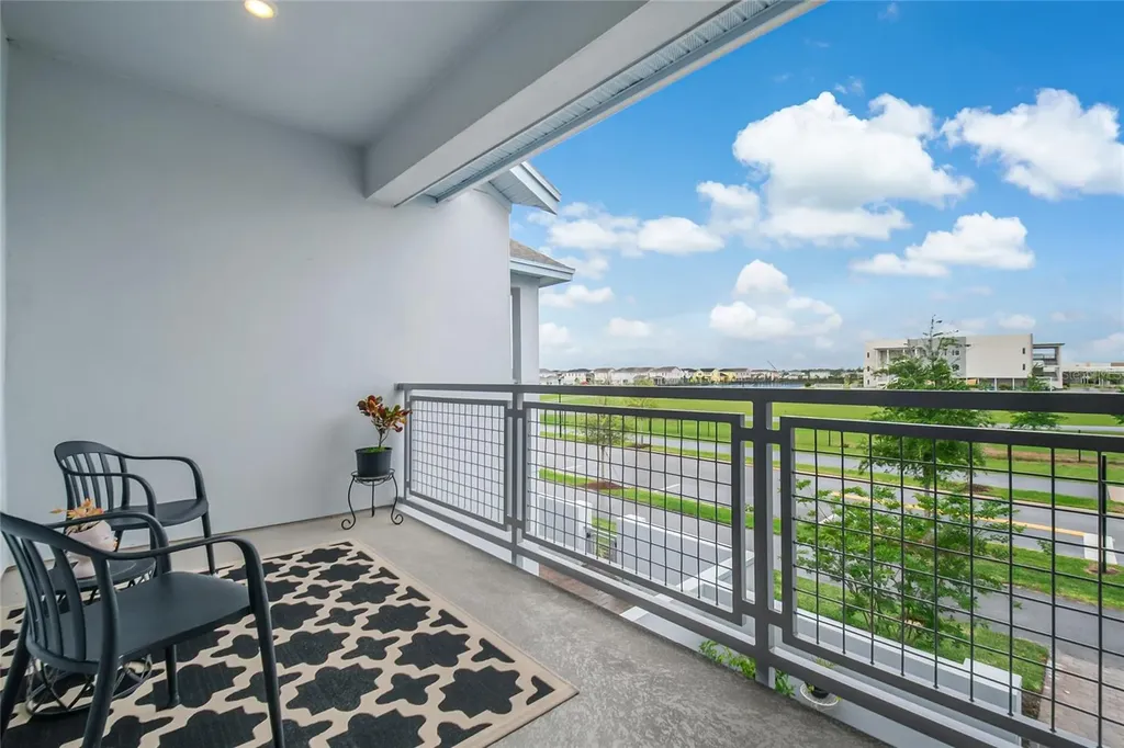 10009 Pearson Avenue Orlando FL 32827