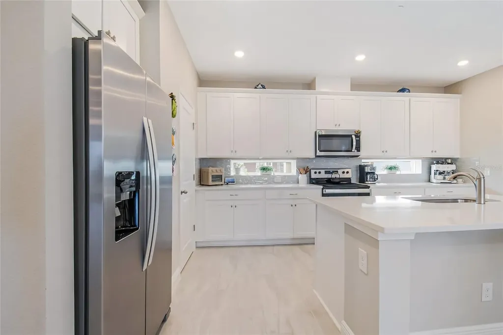 10009 Pearson Avenue Orlando FL 32827