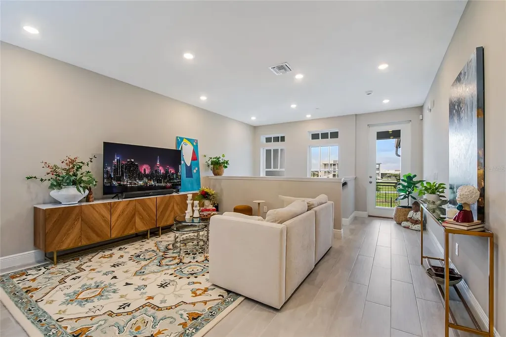 10009 Pearson Avenue Orlando FL 32827