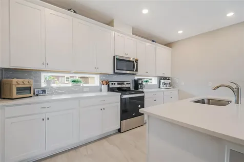 10009 Pearson Avenue Orlando FL 32827