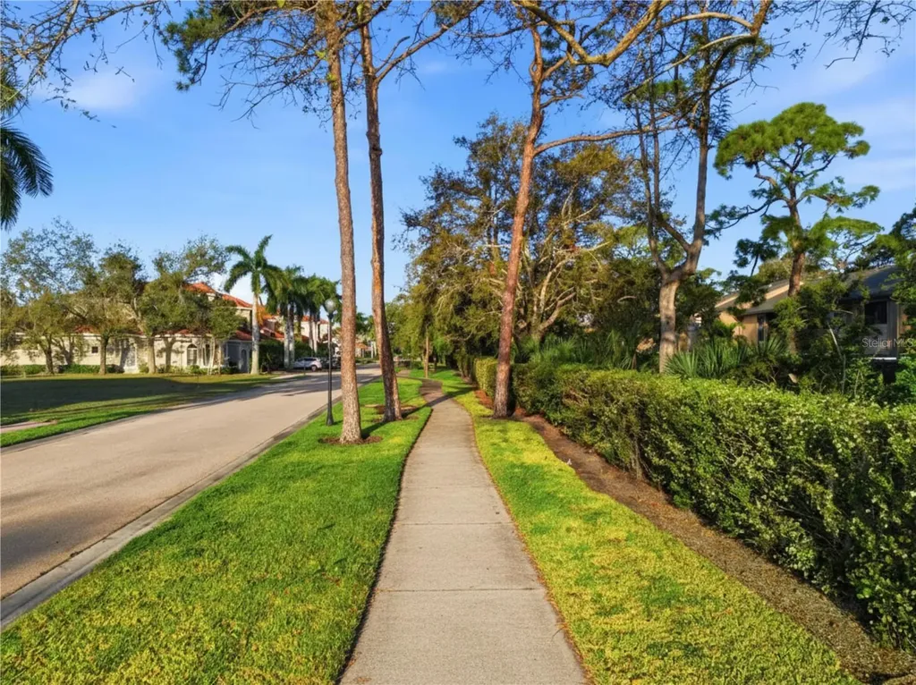 1740 Assisi Drive Sarasota FL 34231