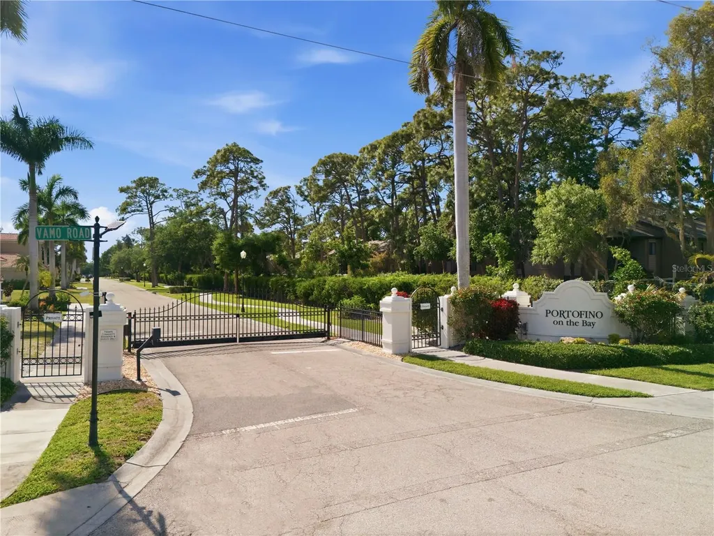 1740 Assisi Drive Sarasota FL 34231