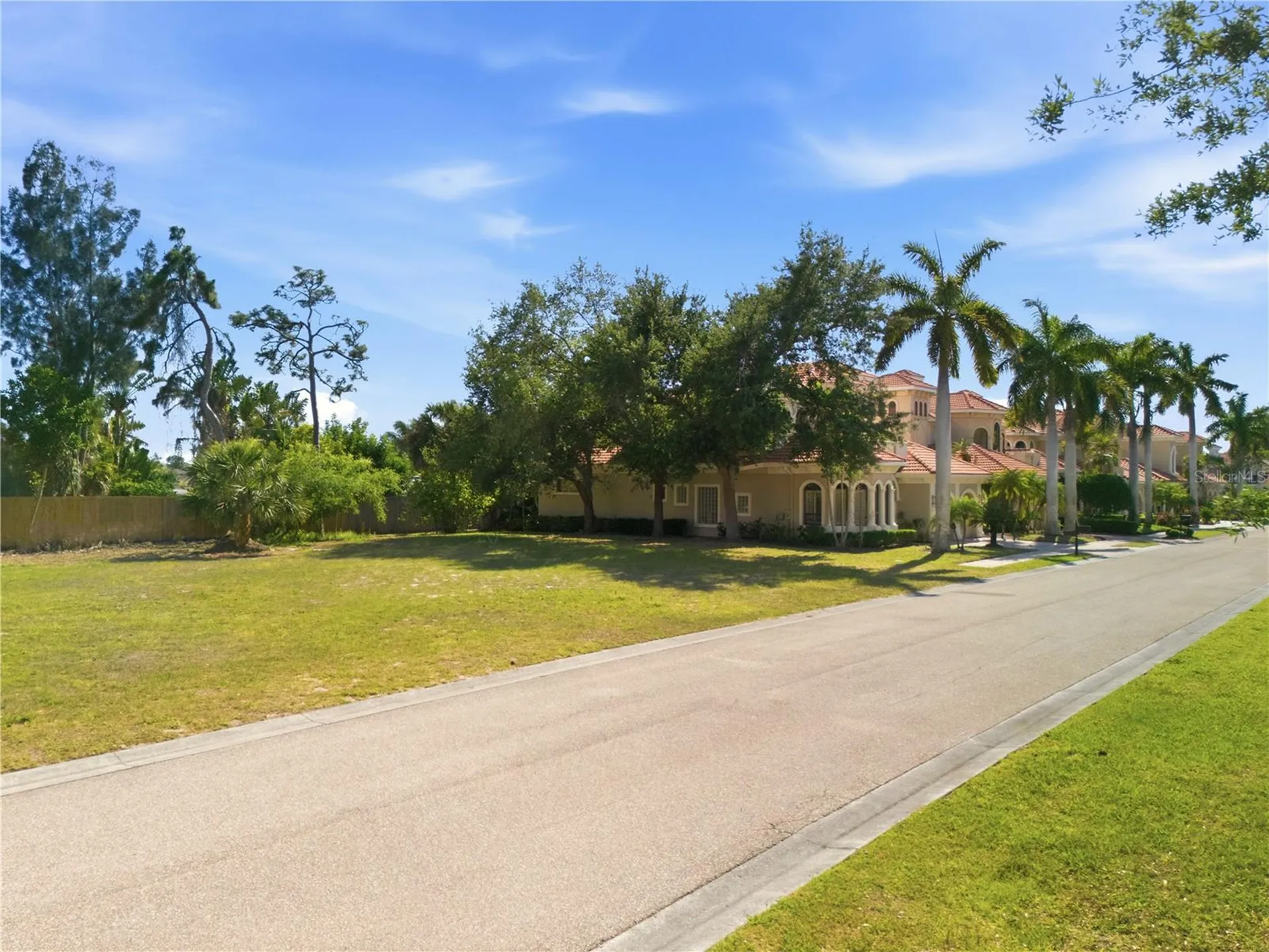 1740 Assisi Drive Sarasota FL 34231