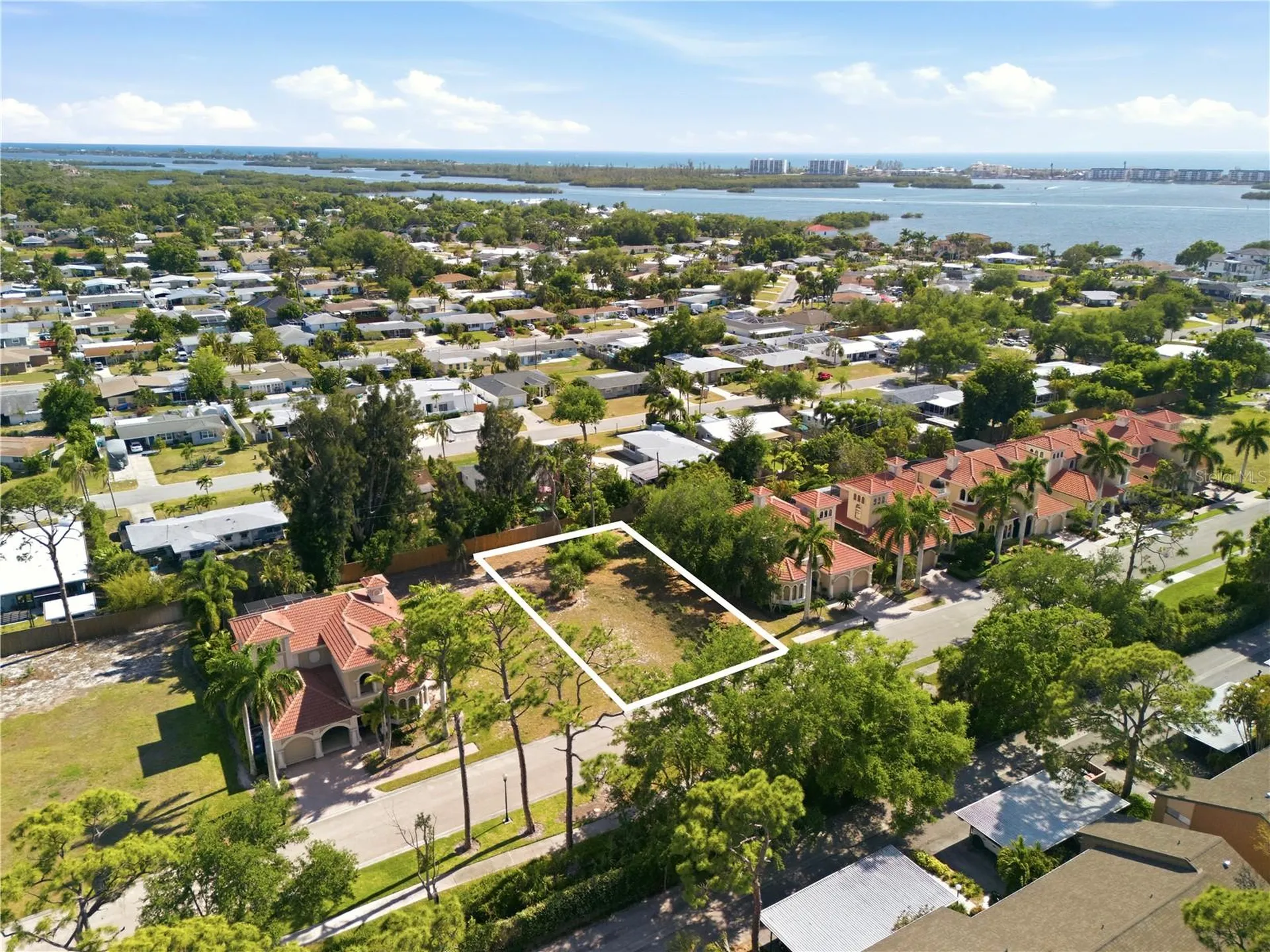 1740 Assisi Drive Sarasota FL 34231
