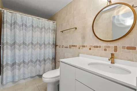 1854 Mcleary San Juan PR 00911