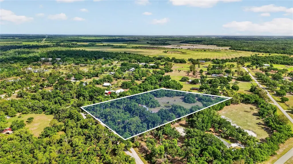5330 Myakka Valley Trail Sarasota FL 34241