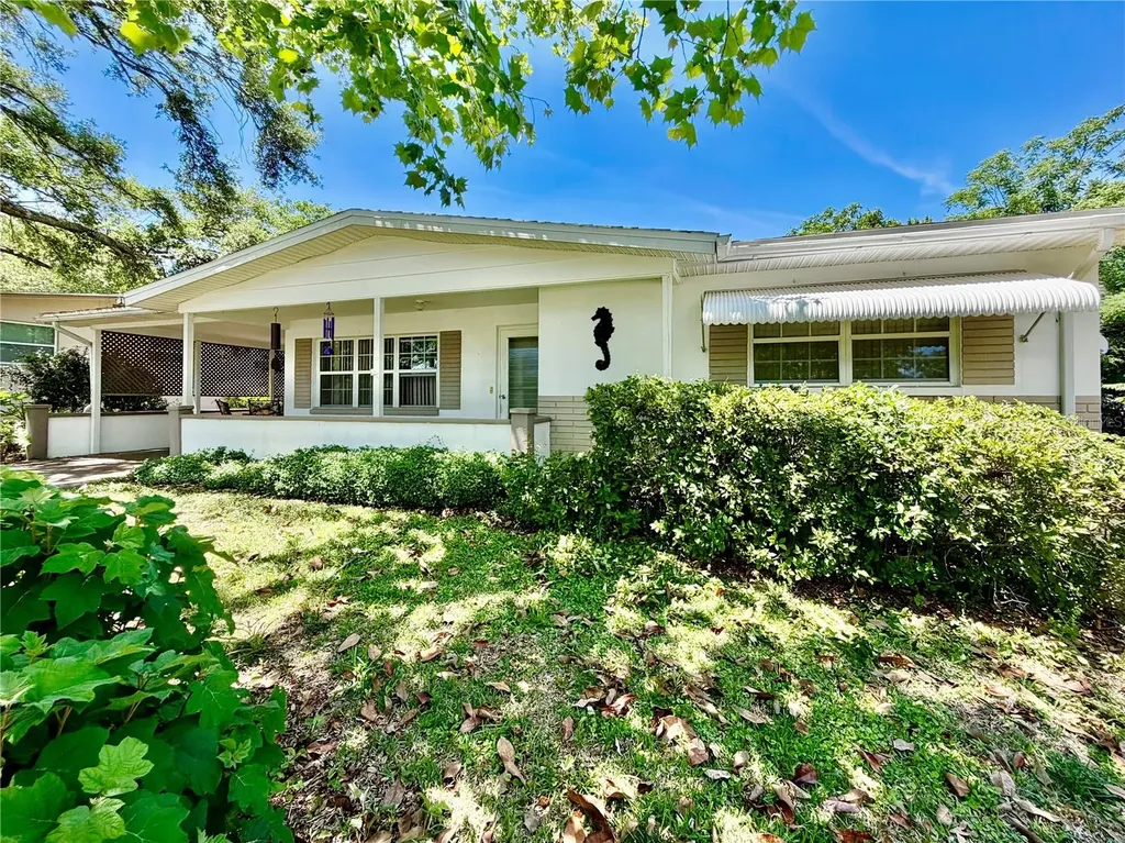 10 N Davis Street Beverly Hills FL 34465