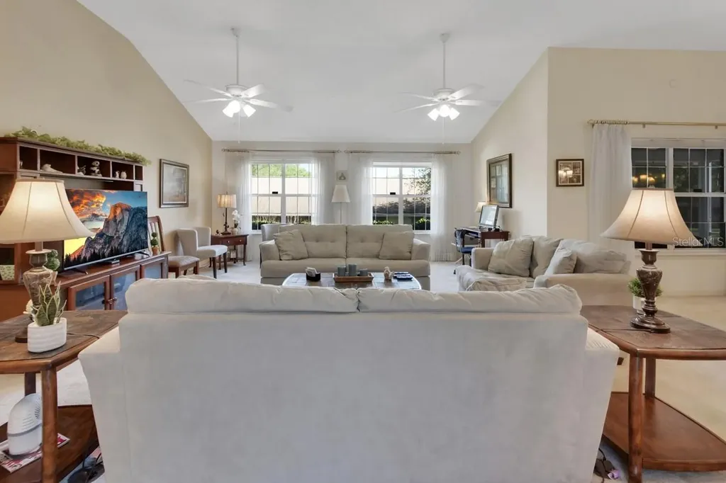 2520 S Glen Eagles Drive Deland FL 32724