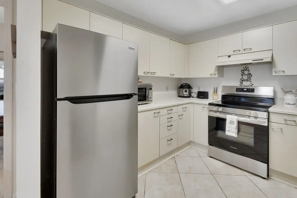 2520 S Glen Eagles Drive Deland FL 32724