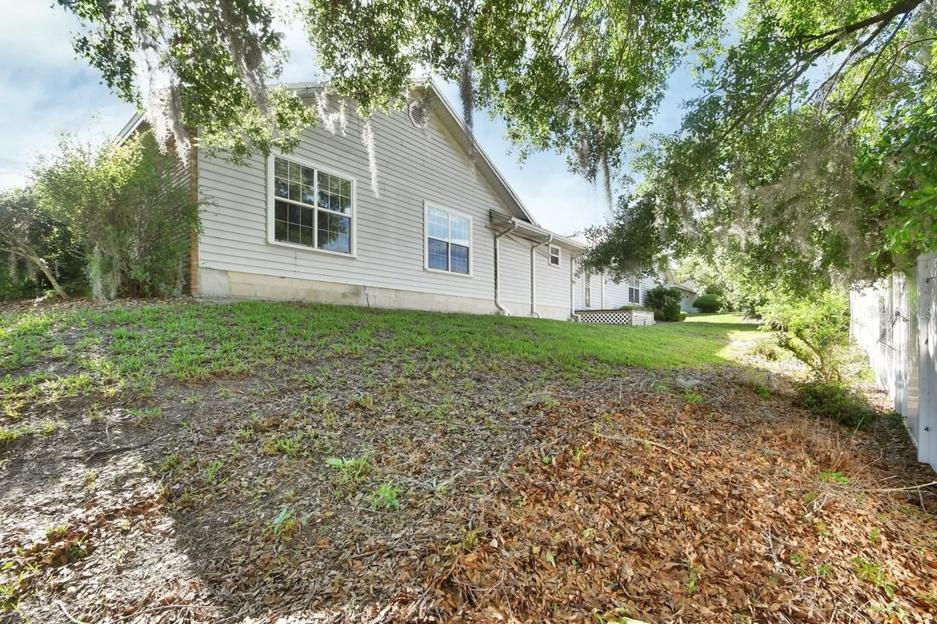2520 S Glen Eagles Drive Deland FL 32724