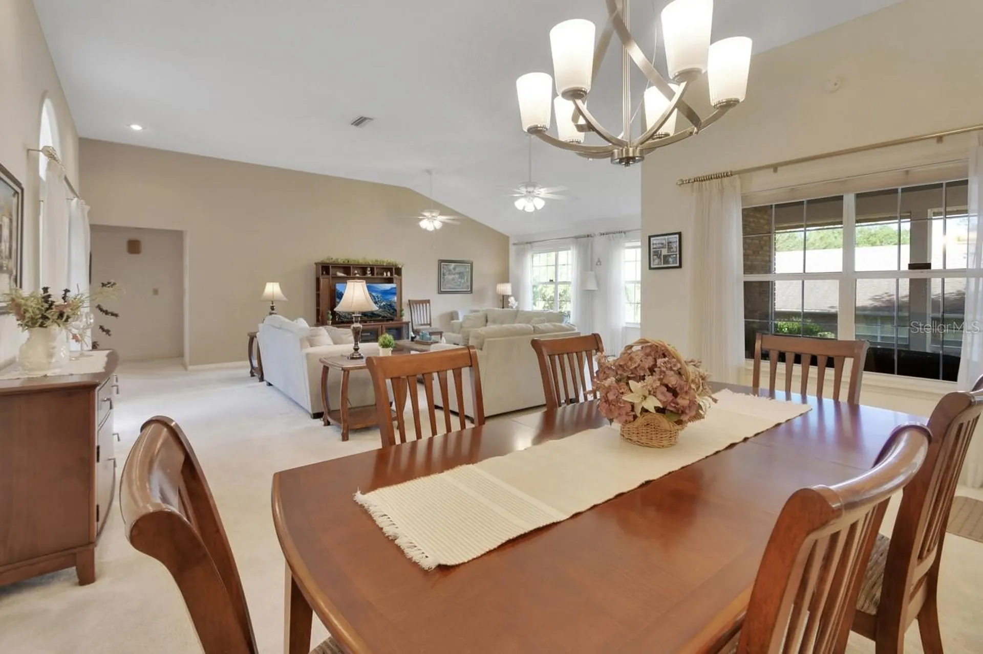 2520 S Glen Eagles Drive Deland FL 32724