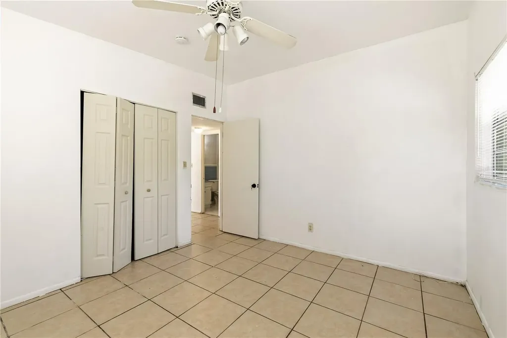 2615 9th Avenue Drive E. Palmetto FL 34221