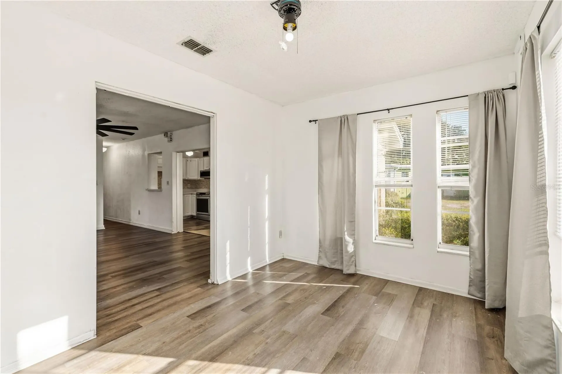 2615 9th Avenue Drive E. Palmetto FL 34221