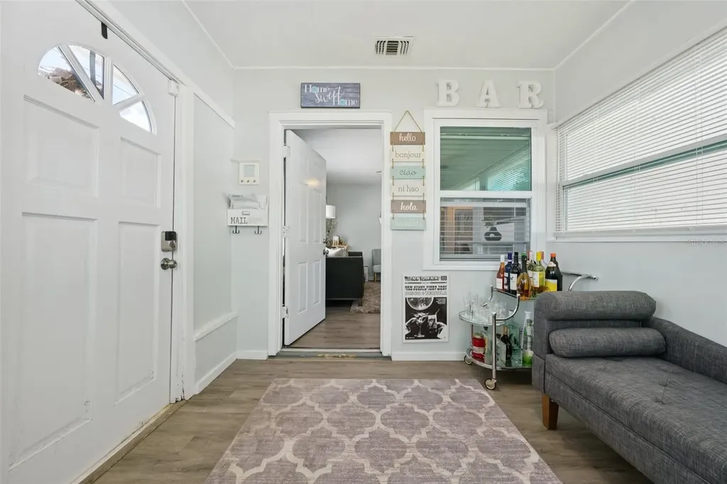1316 58th Street N St Petersburg FL 33710