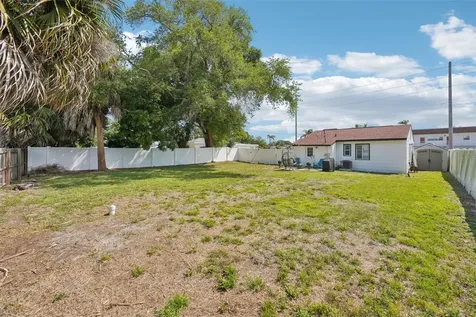 1316 58th Street N St Petersburg FL 33710