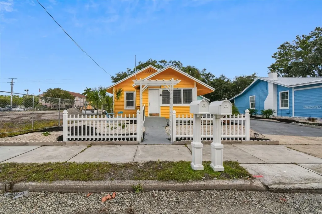 1415 10th Street W Bradenton FL 34205