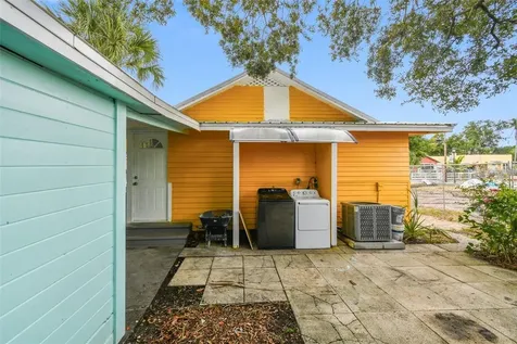 1415 10th Street W Bradenton FL 34205