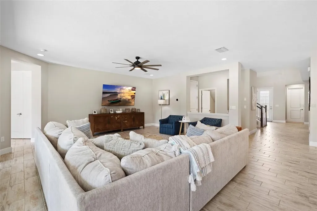 12940 Steed Trace Loop Lithia FL 33547