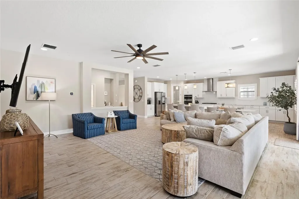 12940 Steed Trace Loop Lithia FL 33547
